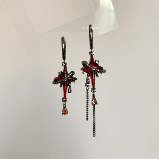 Red Molten Star Mismatched Hoop Earrings – Drip Metal & Chain Dangles